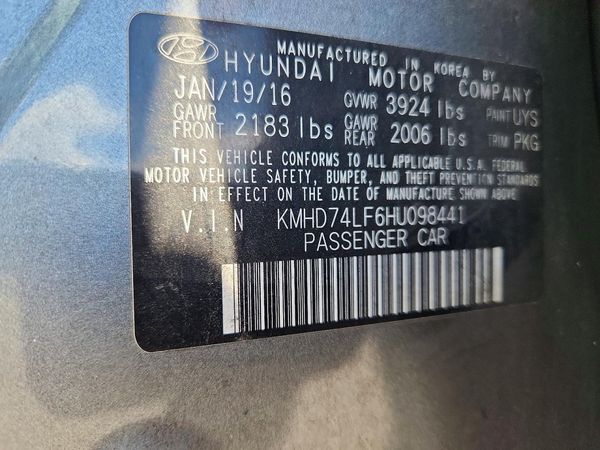 2017 HYUNDAI ELANTRA