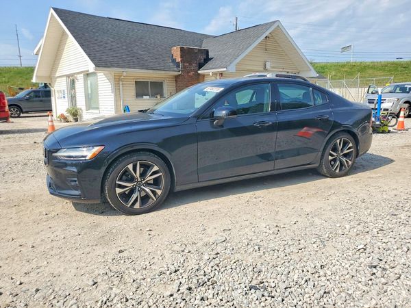 2023 VOLVO S60 Plus Dark with Climate