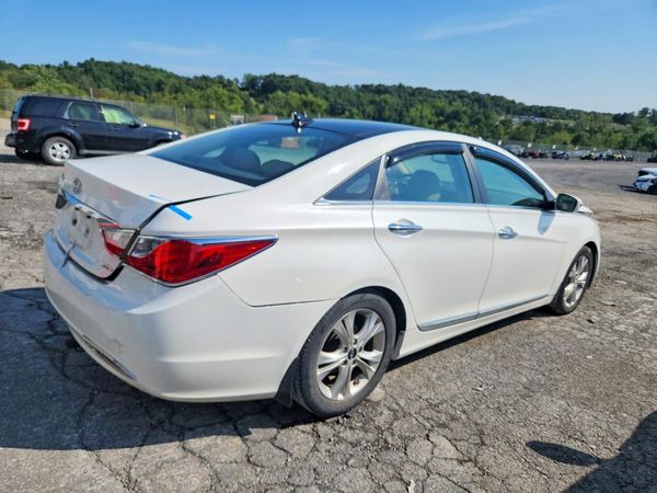 2013 HYUNDAI SONATA