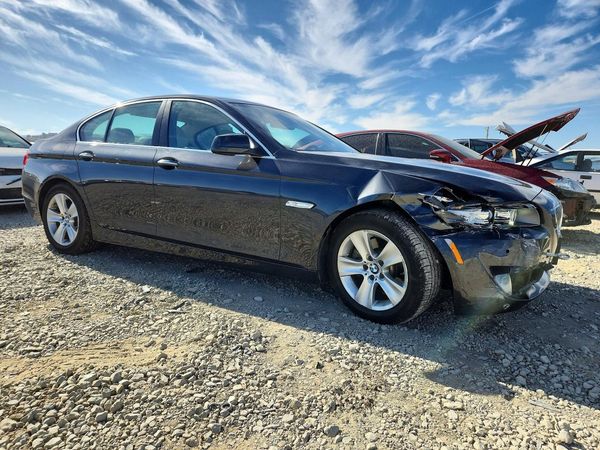 2012 BMW 528 — Passenger 3/4
