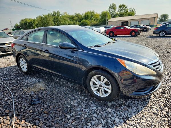 2013 HYUNDAI SONATA GLS/ GLS Popular