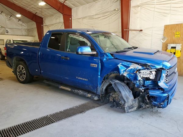 2018 TOYOTA TUNDRA SR/SR5