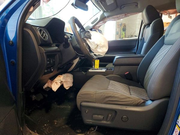 2018 TOYOTA TUNDRA SR/SR5