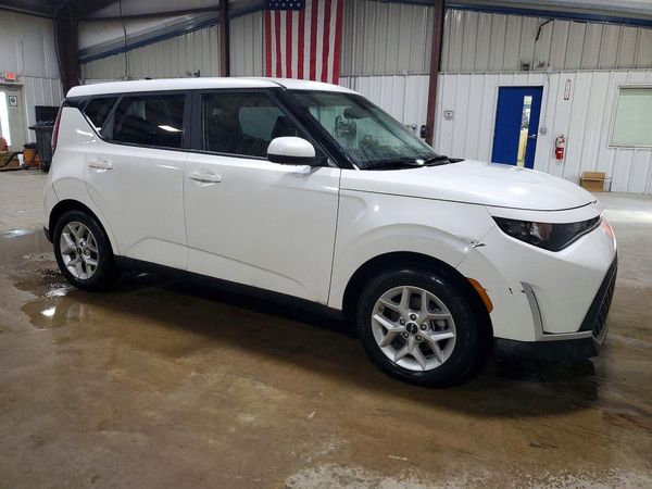 2025 KIA SOUL LX, S — Passenger 3/4