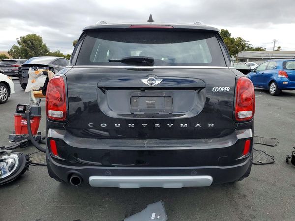 2017 MINI COOPER