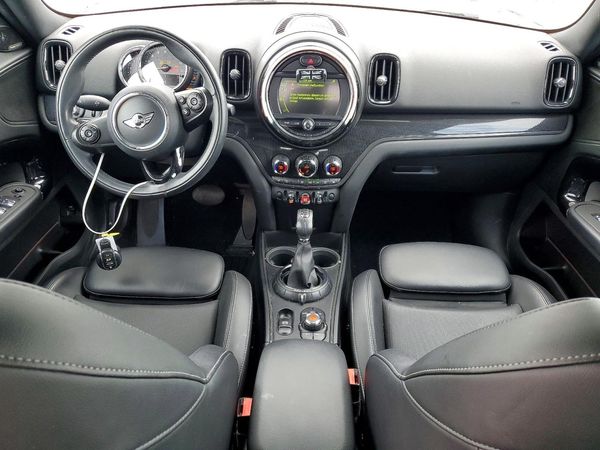 2017 MINI COOPER