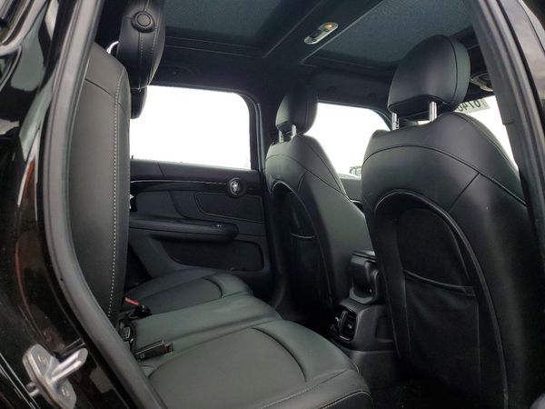 2017 MINI COOPER