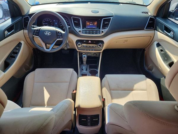 2017 HYUNDAI TUCSON