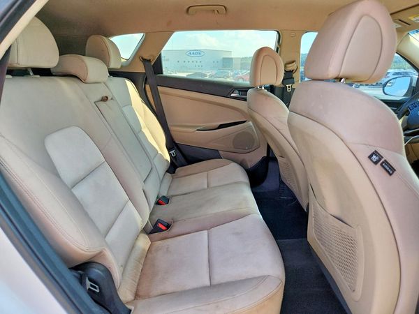 2017 HYUNDAI TUCSON