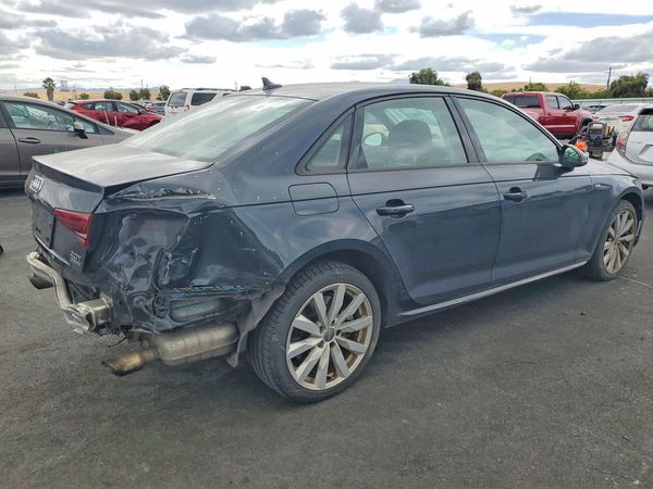 2018 AUDI A4 quattro Premium