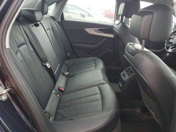 2018 AUDI A4 quattro Premium