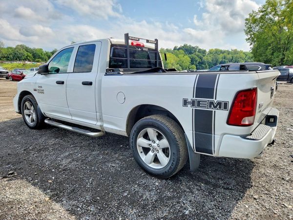 2016 RAM 1500 ST