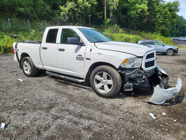 2016 RAM 1500 ST