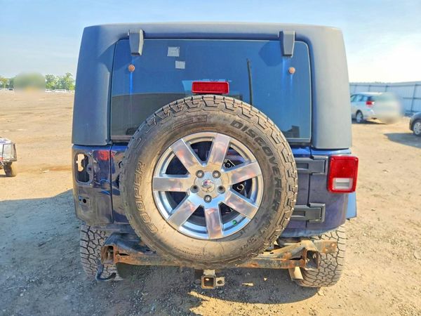 2013 JEEP WRANGLER Sahara