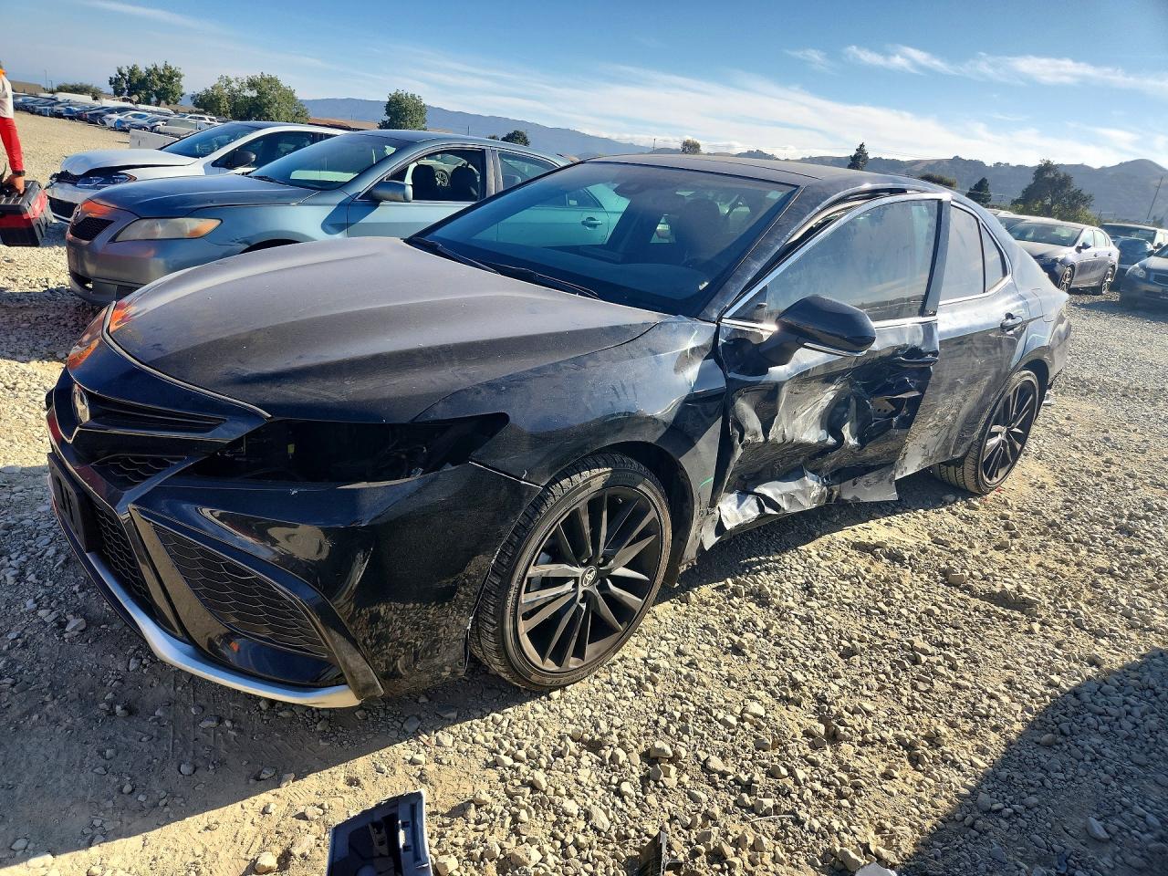 2021 TOYOTA CAMRY XSE