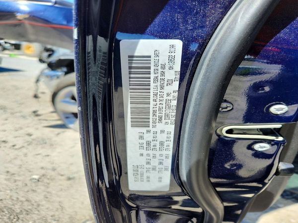 2016 RAM 1500 SLT — VINS