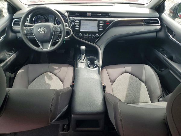 2018 TOYOTA CAMRY