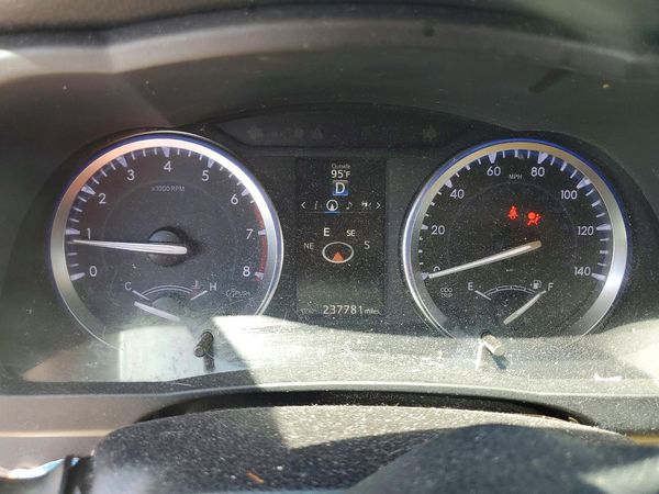 2016 TOYOTA HIGHLANDER