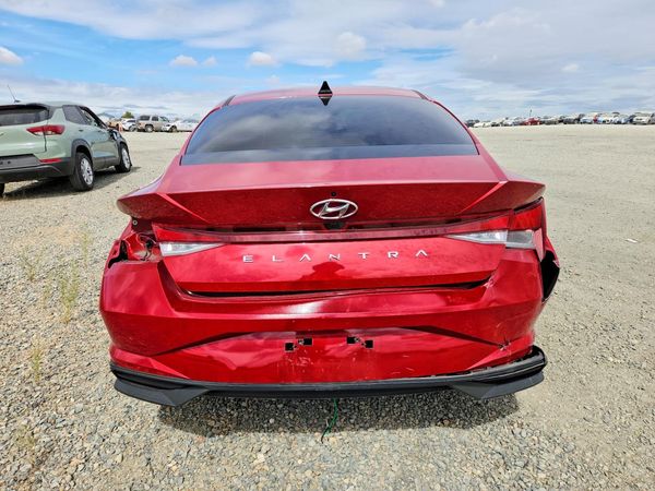 2022 HYUNDAI ELANTRA