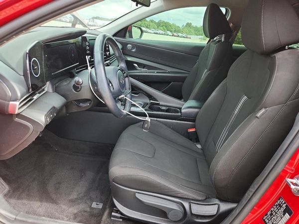 2022 HYUNDAI ELANTRA