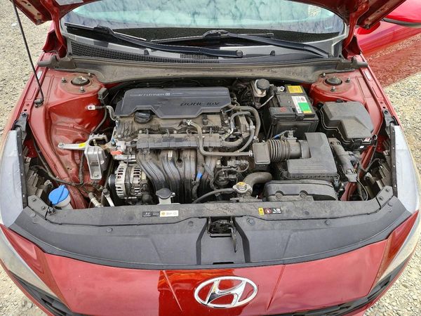 2022 HYUNDAI ELANTRA
