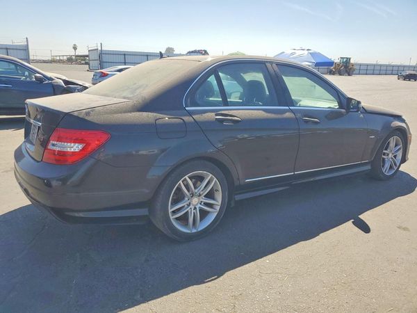 2012 MERCEDES-BENZ C-CLASS C250