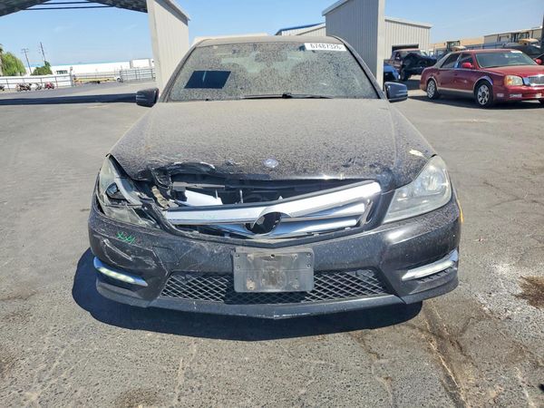 2012 MERCEDES-BENZ C-CLASS C250