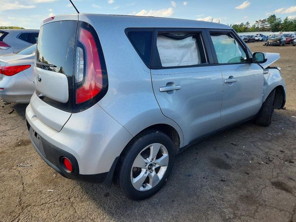 2018 KIA SOUL