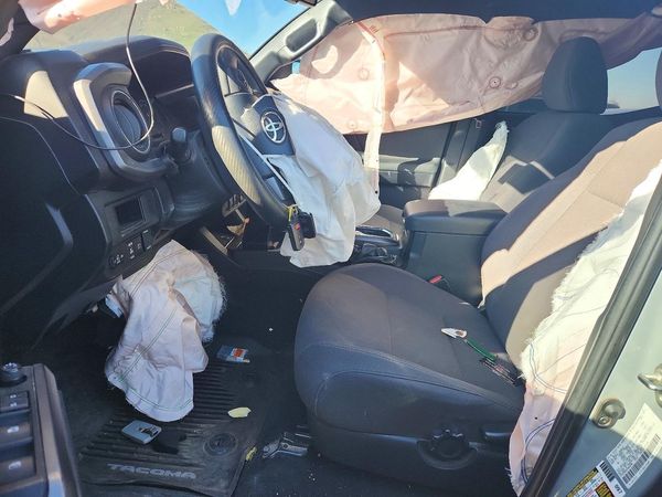 2019 TOYOTA TACOMA SR5 — DENT