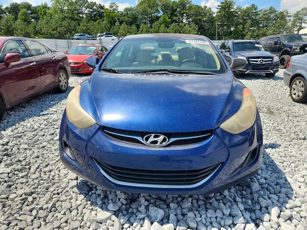 2013 HYUNDAI ELANTRA