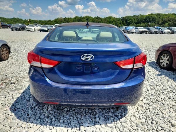 2013 HYUNDAI ELANTRA