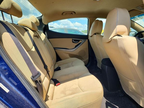 2013 HYUNDAI ELANTRA