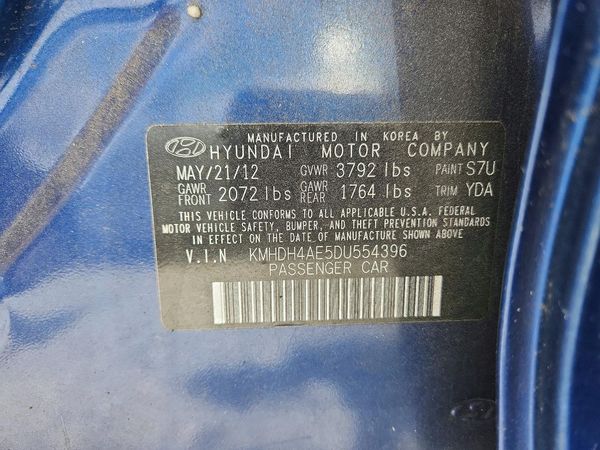 2013 HYUNDAI ELANTRA