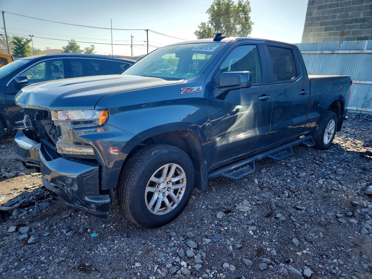 2020 CHEVROLET SILVERADO RST — Front 3/4
