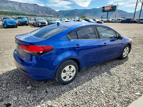 2018 KIA FORTE LX Base