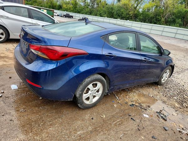 2015 HYUNDAI ELANTRA