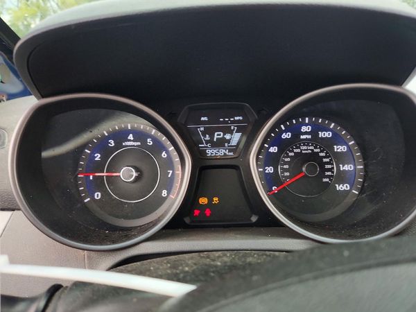 2015 HYUNDAI ELANTRA