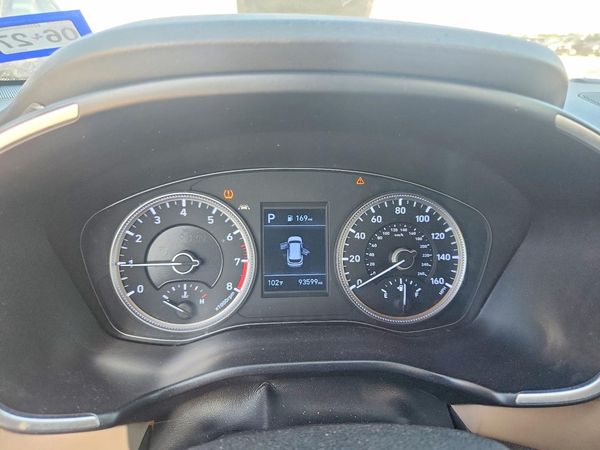 2019 HYUNDAI SANTA FE SE