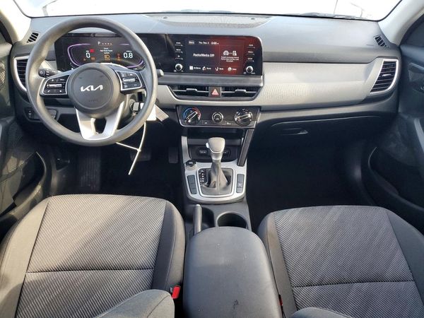 2026 KIA SELTOS LX