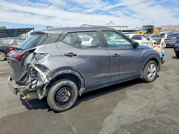 2024 NISSAN KICKS