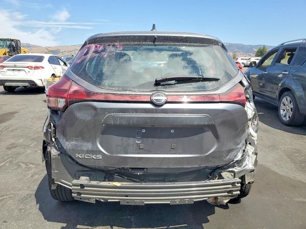 2024 NISSAN KICKS