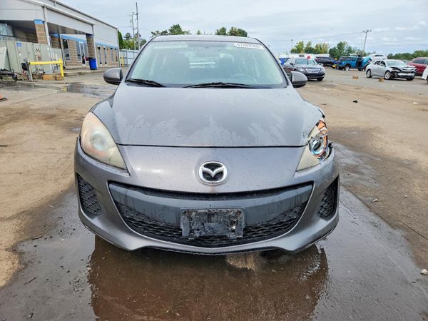 2013 MAZDA 3 Touring/GS