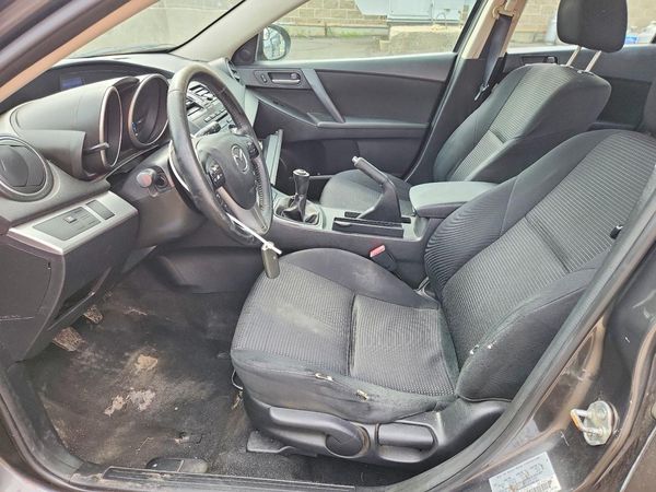 2013 MAZDA 3 Touring/GS