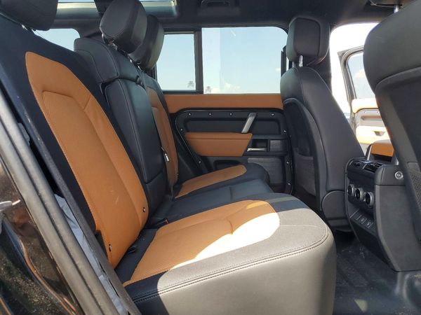 2024 LAND ROVER DEFENDER