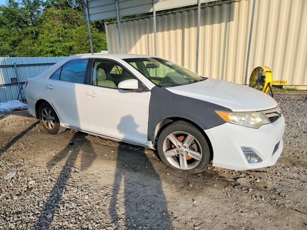 2014 TOYOTA CAMRY SOLA Hybrid — Passenger 3/4