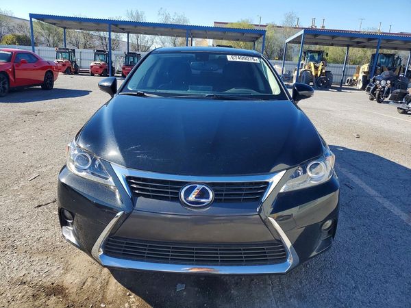 2017 LEXUS CT 200h