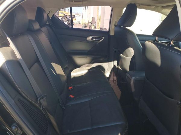 2017 LEXUS CT 200h