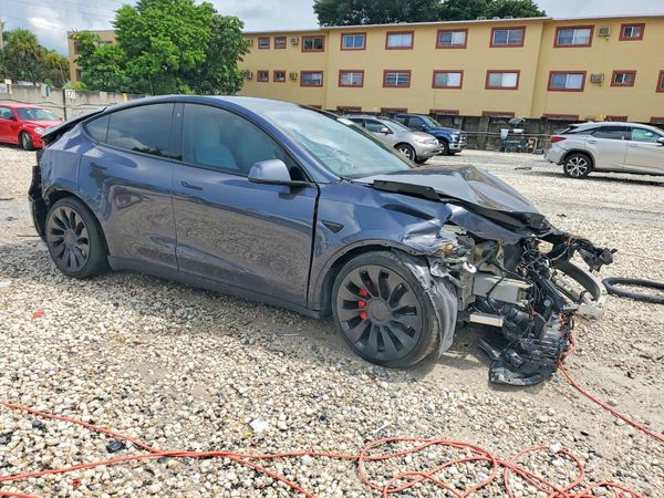 2022 TESLA MODEL Y