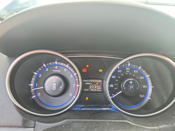 2014 HYUNDAI SONATA