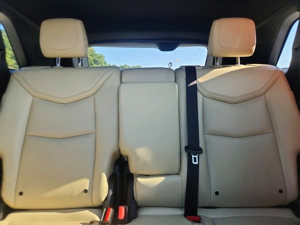 2017 CADILLAC XT5
